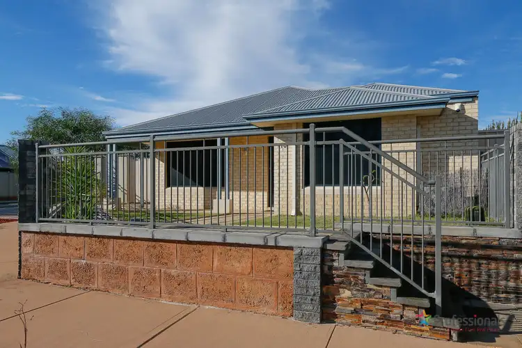 10 Birchmore Gardens, Ellenbrook WA 6069