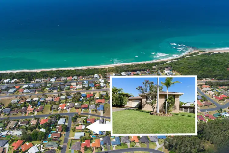 Sixth view of Homely house listing, 4 Lakeview Road, Lake Cathie NSW 2445