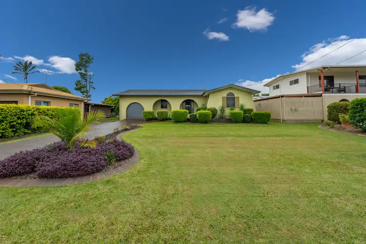 13 John Moffat Road, Gooburrum QLD 4670