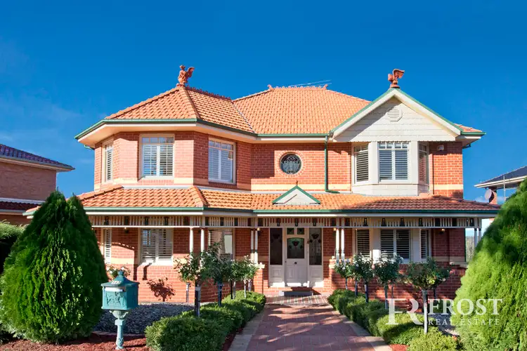 152 Blossom Park Drive, Mill Park VIC 3082