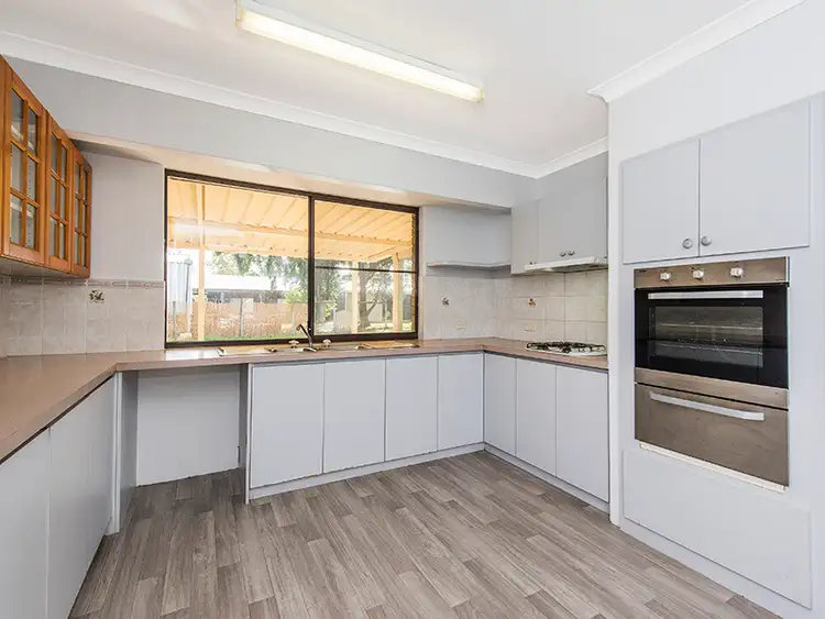 Second view of Homely house listing, 6 Blue Wren Close, Serpentine WA 6125