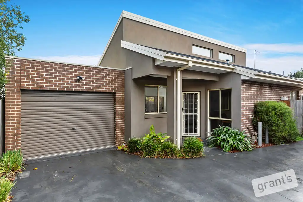 Main view of Homely unit listing, 2/32 Hanley Street, Narre Warren VIC 3805