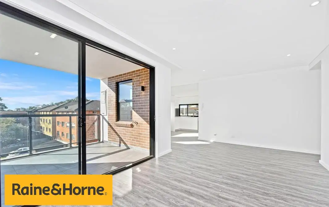 Main view of Homely unit listing, 8/128 Moore Street, Liverpool NSW 2170