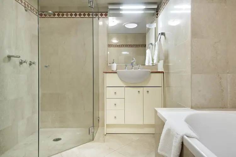 Sixth view of Homely apartment listing, 18/4 Taylors Drive, Lane Cove NSW 2066