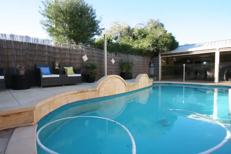 5 Oberon Court, Waikiki WA 6169