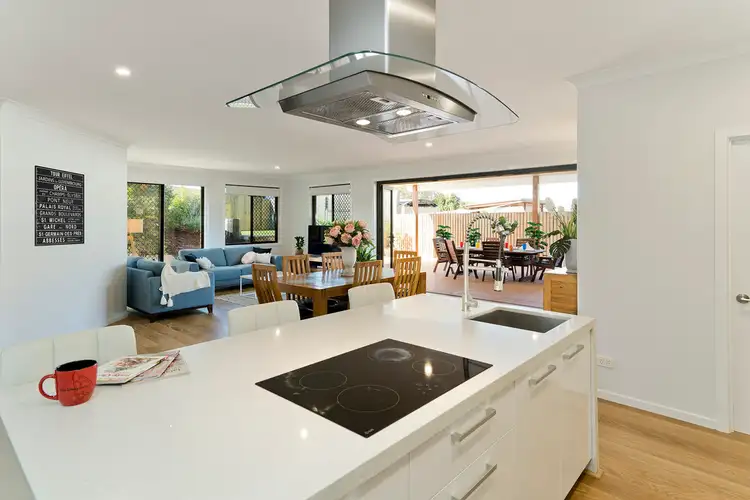 67 Inverness Street, Upper Kedron QLD 4055