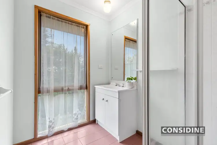 Fifth view of Homely house listing, 16 Peck Avenue, Strathmore VIC 3041