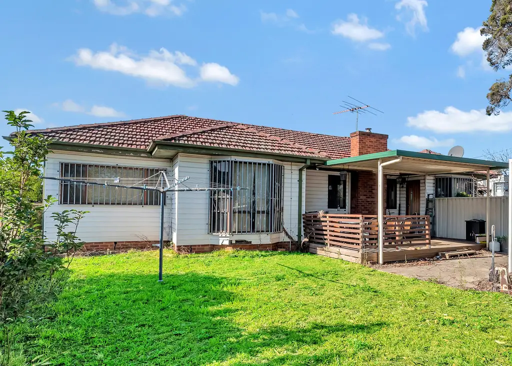 Main view of Homely house listing, 33 Hassall Street, Smithfield NSW 2164