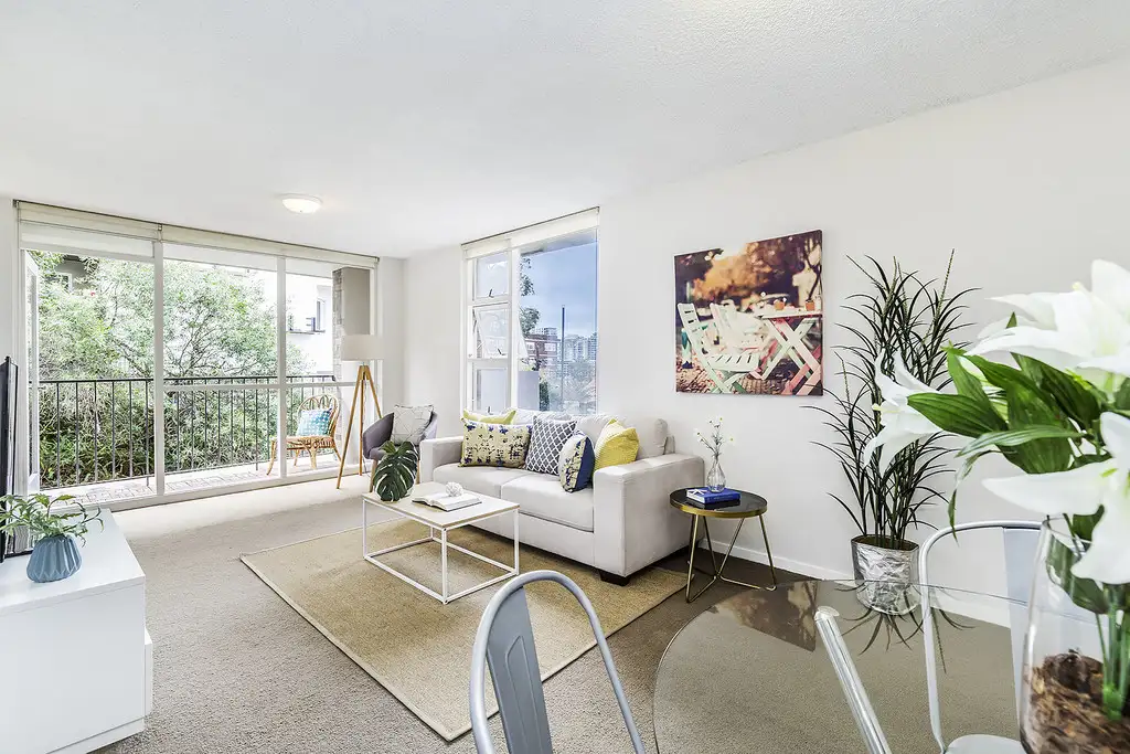Main view of Homely apartment listing, 28/2-4 East Crescent Street, Mcmahons Point NSW 2060