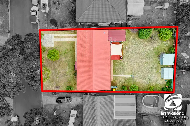11 Warrina Road