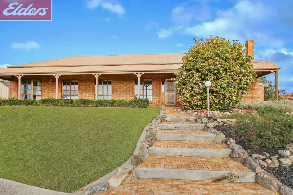 Main view of Homely house listing, 3 Stapleton Court, Wodonga VIC 3690