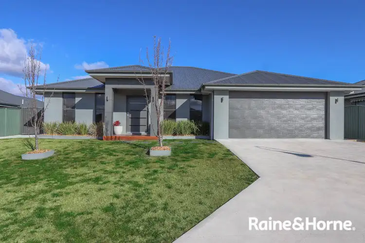 16 Phillip Street, Llanarth NSW 2795