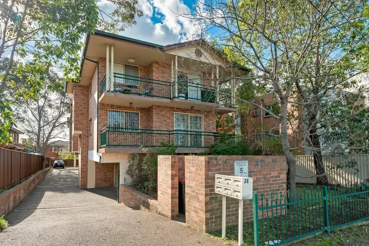 1/26 North Parade, Campsie NSW 2194