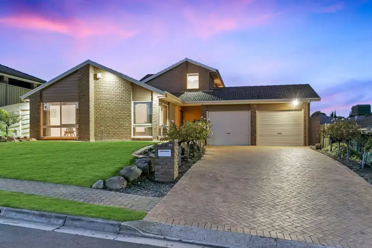 21 Hedgerow Crescent, Hallett Cove SA 5158