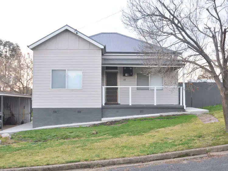 82 Hill Street, Junee NSW 2663