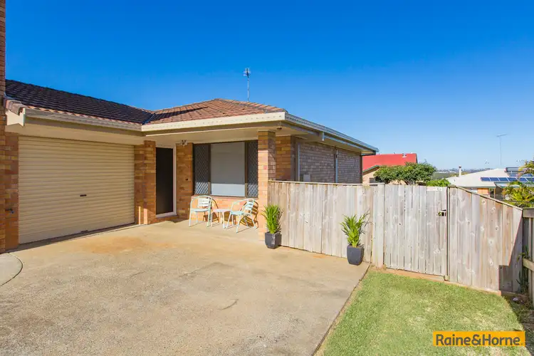 2/18 Oyster Point Road, Banora Point NSW 2486