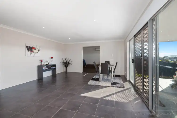 Fourth view of Homely house listing, 2 Pandanus Circuit, Bolwarra Heights NSW 2320