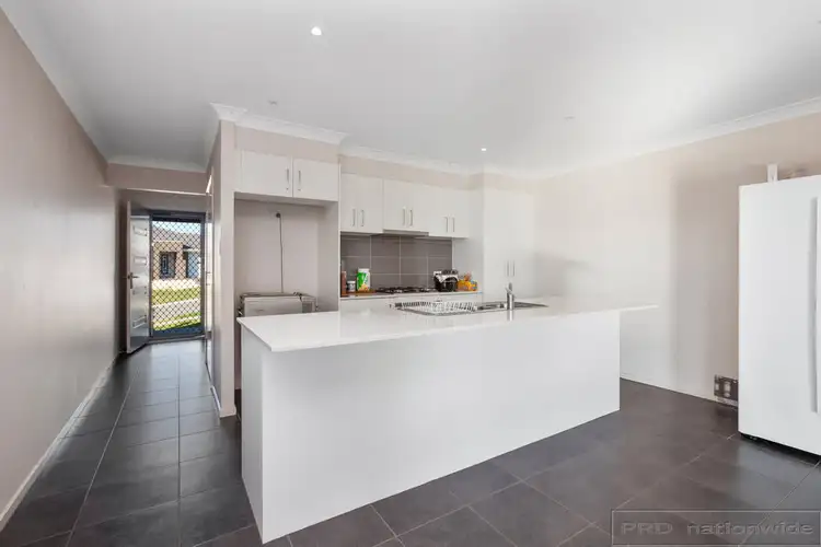 Sixth view of Homely house listing, 2 Pandanus Circuit, Bolwarra Heights NSW 2320