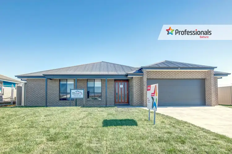 15 Darling Street, Eglinton NSW 2795