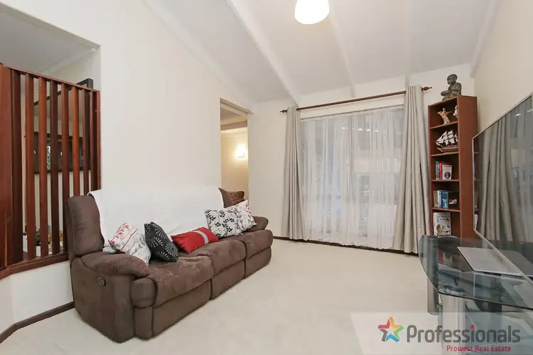 Sixth view of Homely house listing, 1 Inglis Place, Willetton WA 6155