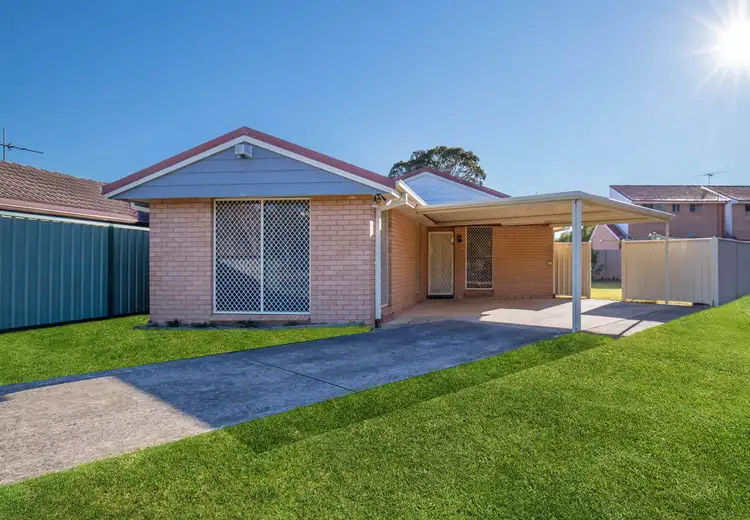 15 Rangers Road, St Helens Park NSW 2560