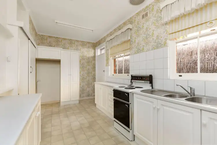 Sixth view of Homely house listing, 8 Vansittart Place, Beaumont SA 5066