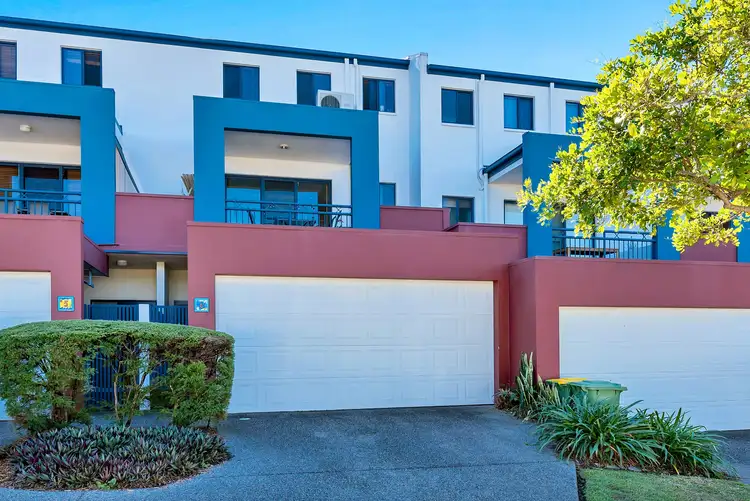 6/23 Peppertree Circuit, Robina QLD 4226