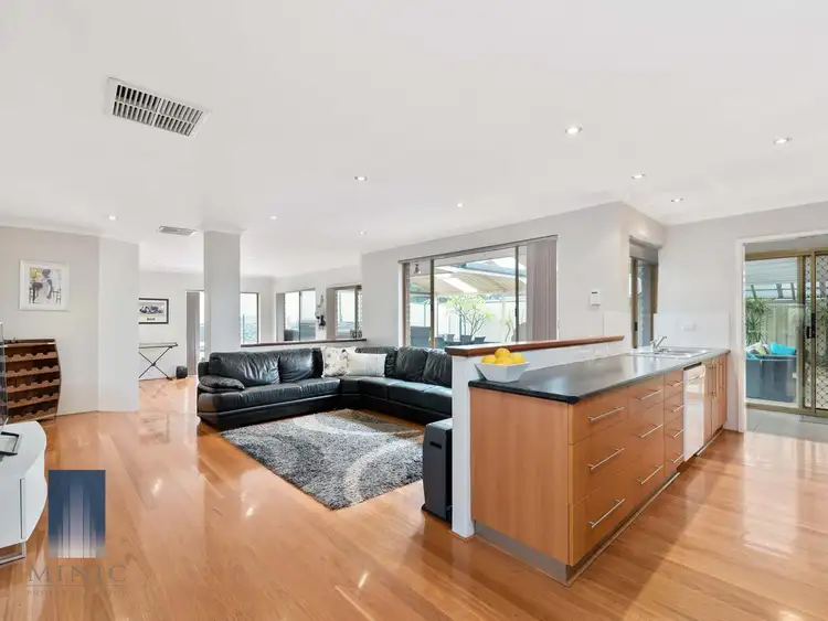 Second view of Homely house listing, 6 Gledhill Way, Leeming WA 6149