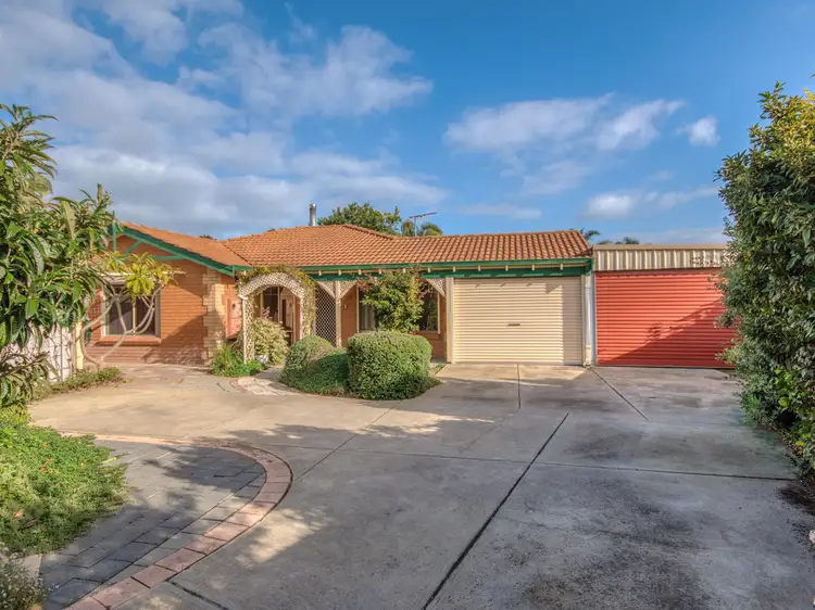 16B Grady Court, Waikiki WA 6169
