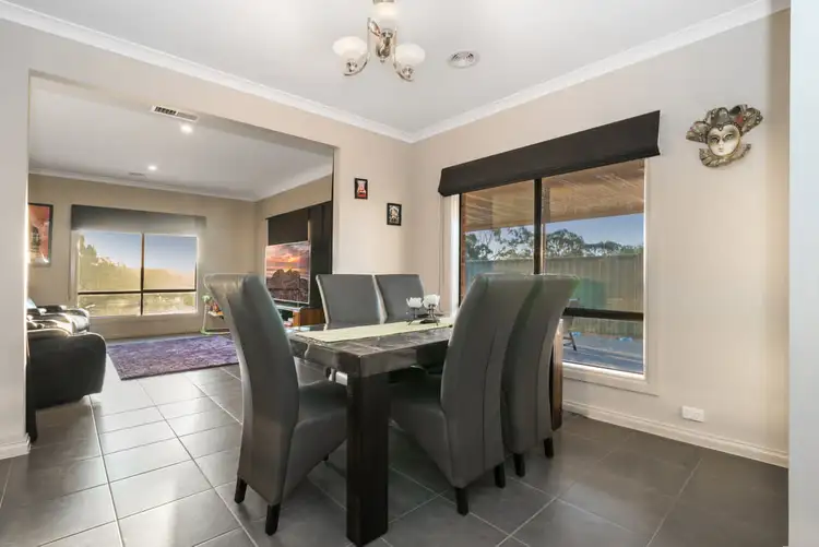 Seventh view of Homely house listing, 6 Montana Place, Kangaroo Flat VIC 3555