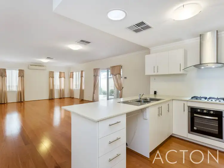 Fifth view of Homely house listing, 3/5 Marsh Road, Mount Richon WA 6112
