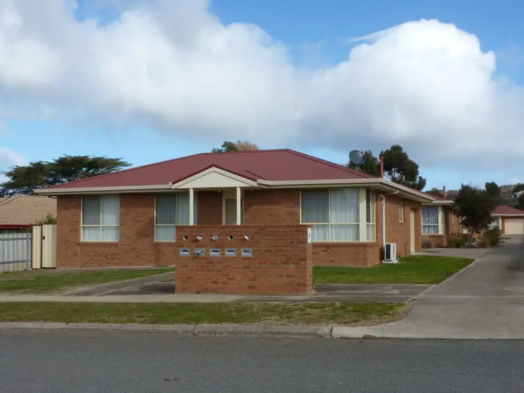 Unit 1 / 4 Waratah Avenue, Ararat VIC 3377