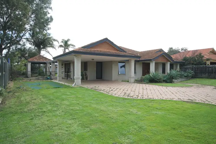 Seventh view of Homely house listing, 6 Braidwood Drive, Australind WA 6233