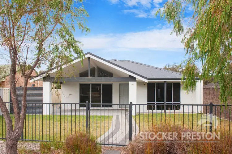 8 Casselton Loop, Geographe WA 6280