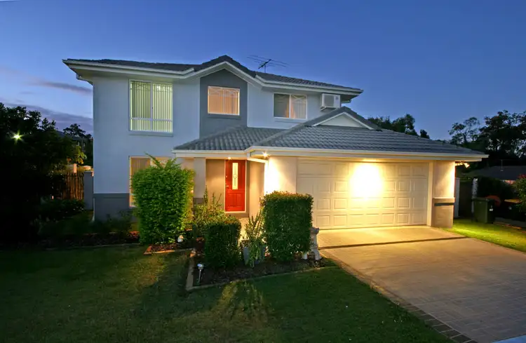 2 Parkside Place, Forest Lake QLD 4078