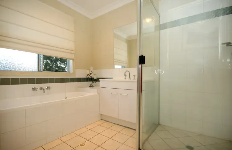 Fifth view of Homely house listing, 2 Parkside Place, Forest Lake QLD 4078