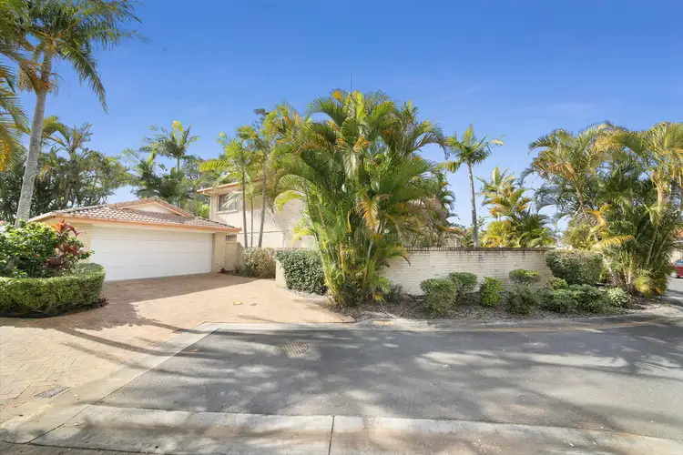 7 Thyme ct, Runaway Bay QLD 4216