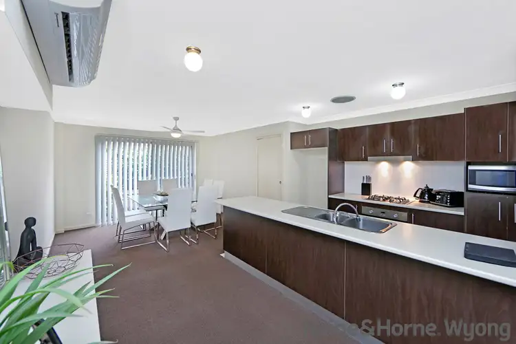 2/2a Nicole Close, Watanobbi NSW 2259