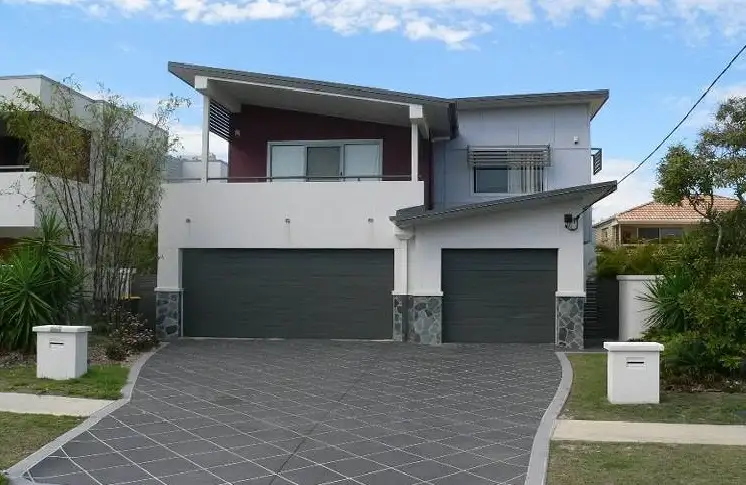 2/12 Ferny Fairway