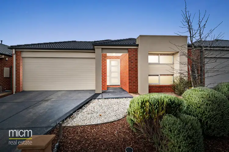 15 Warunda Parade, Point Cook VIC 3030