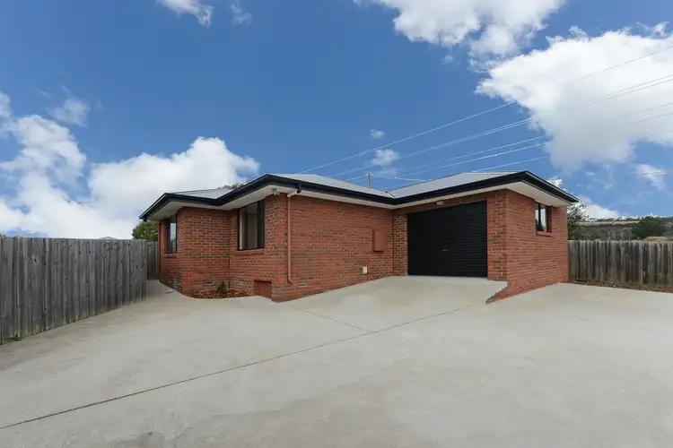2/11 Bonnett Place, Mornington TAS 7018