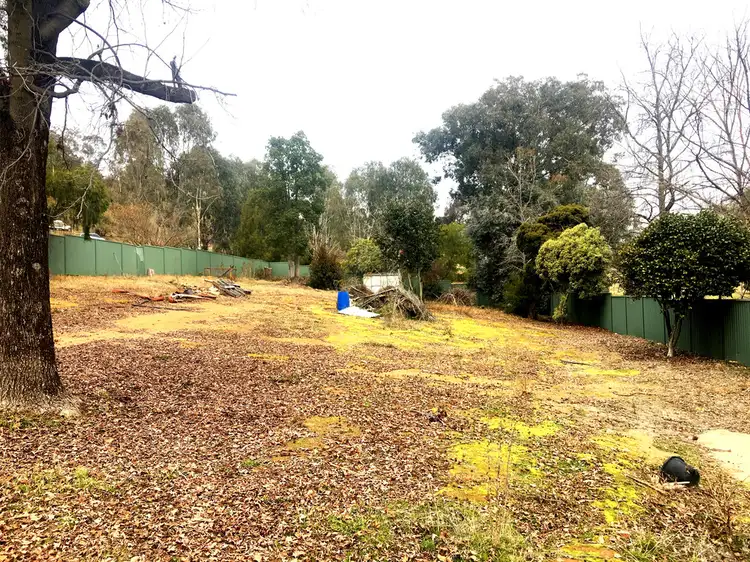 228 Wynyard Street, Tumut NSW 2720