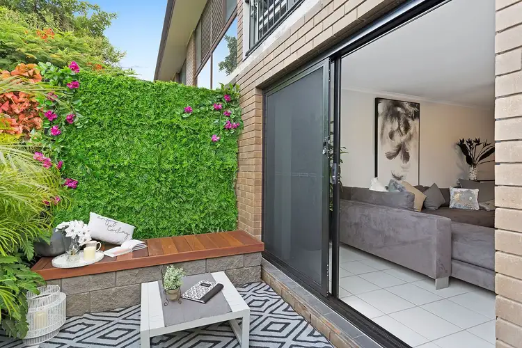 1&2/14 Warrawong Street, Coolangatta QLD 4225