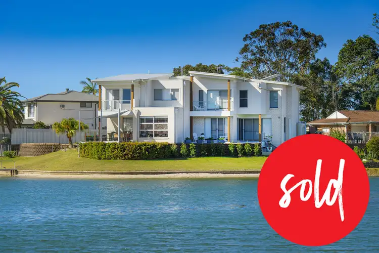 2/27 Cornwallis Close, Port Macquarie NSW 2444