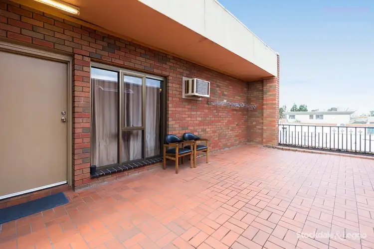 2/161-165 Railway Avenue, Laverton VIC 3028