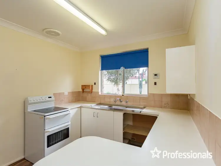 Fourth view of Homely house listing, 11 Jarrah Cl, Camillo WA 6111
