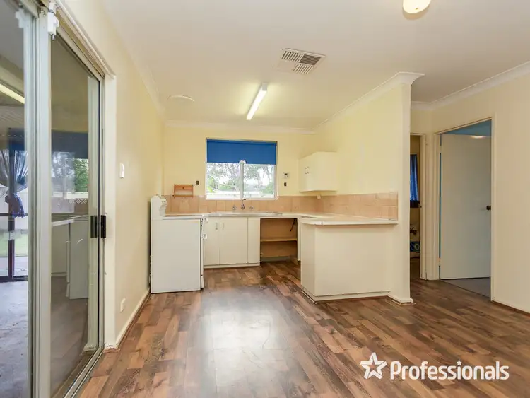 Fifth view of Homely house listing, 11 Jarrah Cl, Camillo WA 6111