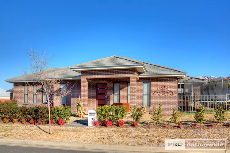 4 Sanctuary Place, Tamworth NSW 2340