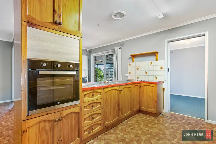 Fifth view of Homely house listing, 10 Abbott Street, Moe VIC 3825