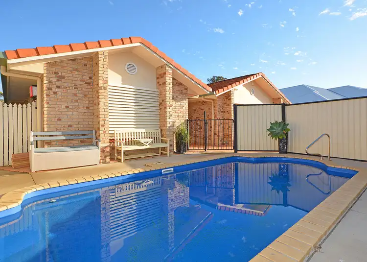 14 Turnbull Court, Urangan QLD 4655